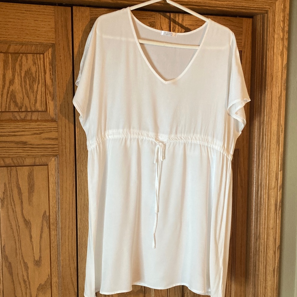 Lightweight White V-Neck Drawstring swim cover up size large